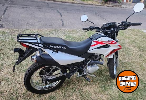 Motos - Honda XR150L 2023 Nafta 15500Km - En Venta