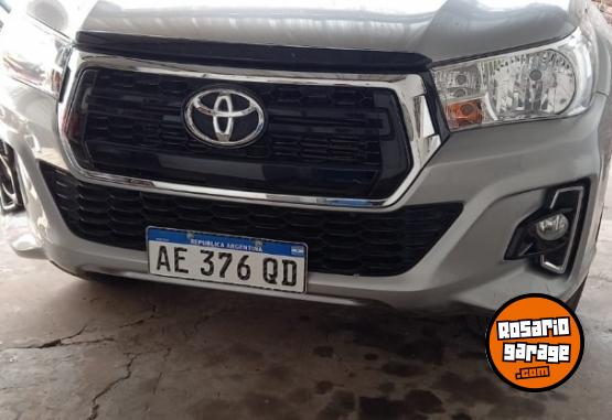 Camionetas - Toyota Hilux SRV 2020 Diesel 53000Km - En Venta