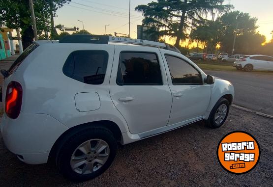 Autos - Renault Duster ecosport tracker 2015 GNC 114000Km - En Venta