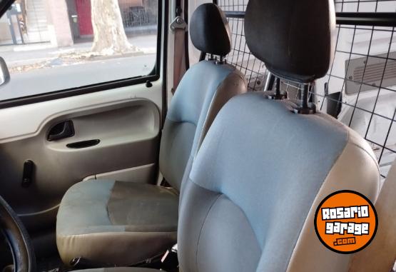 Utilitarios - Renault Kangoo 2012 GNC 199650Km - En Venta