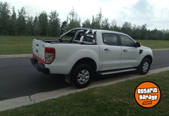 Camionetas - Ford XLS  2.014 2014 Diesel 120000Km - En Venta