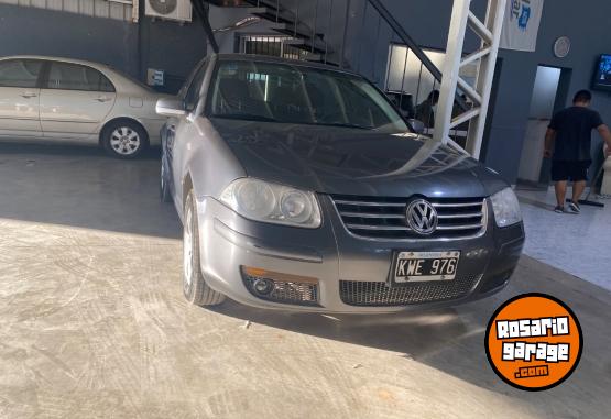 Autos - Volkswagen Bora 2.0 2012 GNC 144000Km - En Venta