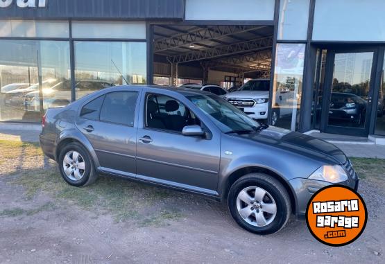 Autos - Volkswagen Bora 2.0 2012 GNC 144000Km - En Venta