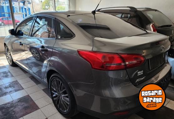 Autos - Ford Focus 2017 Nafta 103000Km - En Venta