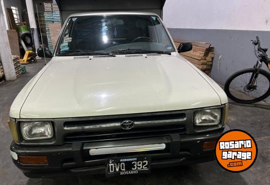 Camionetas - Toyota Hilux 2001 Diesel 389000Km - En Venta