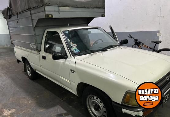 Camionetas - Toyota Hilux 2001 Diesel 389000Km - En Venta