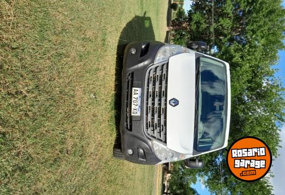 Utilitarios - Renault L1H1 2016 Diesel 300000Km - En Venta