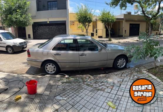 Autos - Mercedes Benz C250 dci 1999 Diesel 116000Km - En Venta