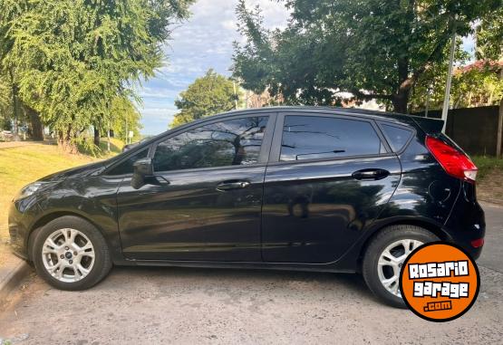 Autos - Ford Ford Fiesta Kinetic 2014 Nafta 140000Km - En Venta