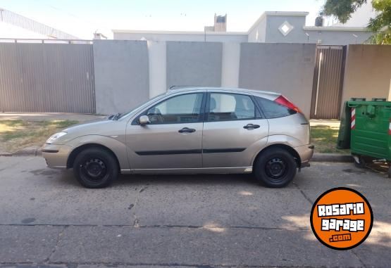 Autos - Ford Focus 2004 Nafta 100Km - En Venta