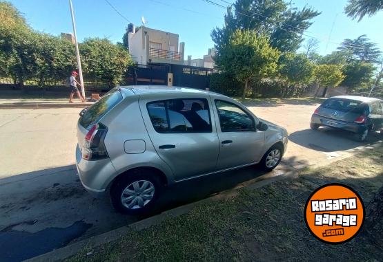 Autos - Renault Sandero 2013 Nafta 70000Km - En Venta