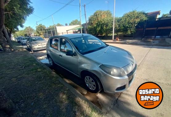 Autos - Renault Sandero 2013 Nafta 70000Km - En Venta