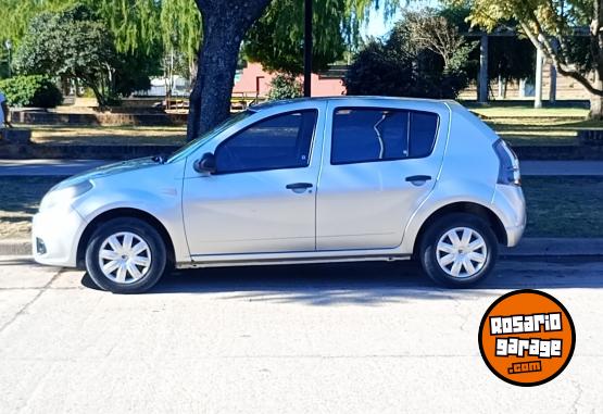 Autos - Renault Sandero 2013 Nafta 70000Km - En Venta