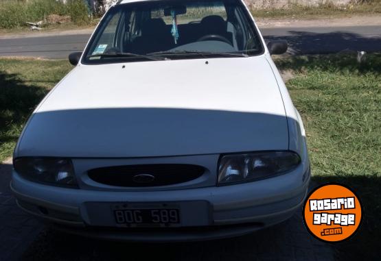 Autos - Ford Fiesta CLX 1997 Nafta 185000Km - En Venta