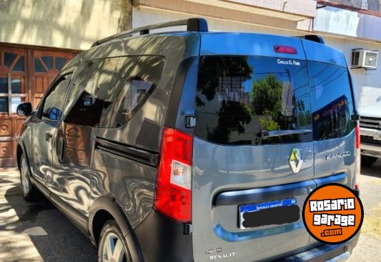 Utilitarios - Renault Kangoo Stepway 2020 GNC 104000Km - En Venta