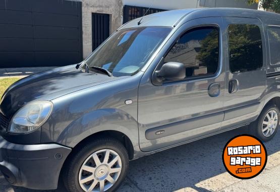 Utilitarios - Renault Kangoo 2013 GNC 140000Km - En Venta