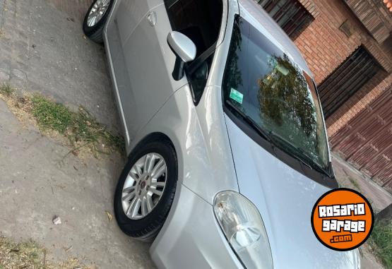 Autos - Fiat Punto 1.4 Attractive 2012 Nafta 68600Km - En Venta