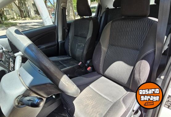 Autos - Toyota Etios Xs Sedan 2018 Nafta 118000Km - En Venta