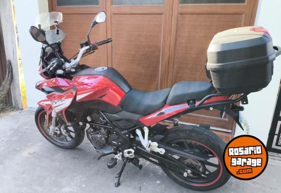 Motos - Benelli Trk 251 2022 Nafta 10000Km - En Venta