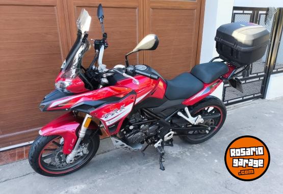 Motos - Benelli Trk 251 2022 Nafta 10000Km - En Venta