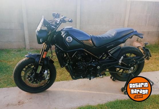 Motos - Benelli Leoncino 500 2022 Nafta 5800Km - En Venta