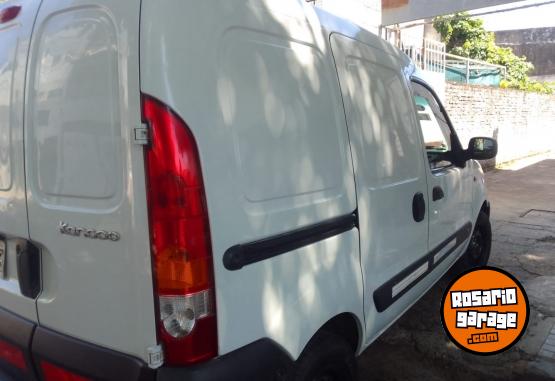 Utilitarios - Renault Kangoo 2014 GNC 110000Km - En Venta