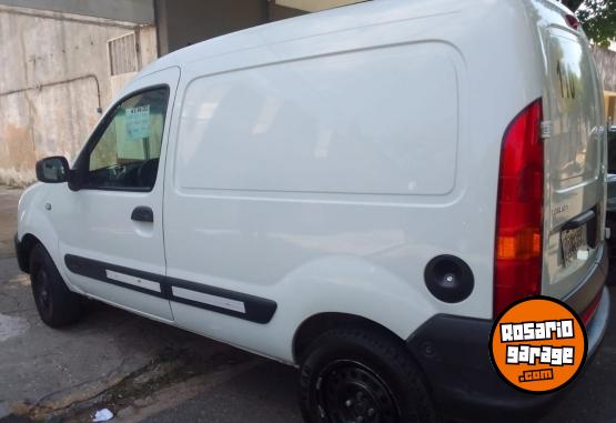 Utilitarios - Renault Kangoo 2014 GNC 110000Km - En Venta