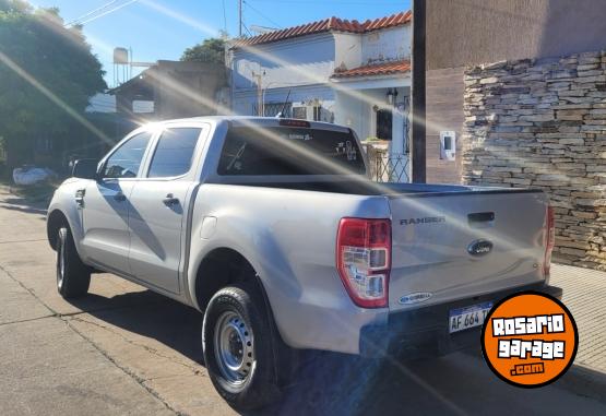 Camionetas - Ford Ranger 2.2. 42 2022 Diesel 110000Km - En Venta