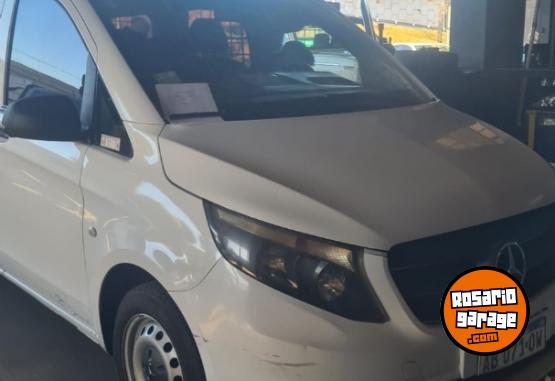 Utilitarios - Mercedes Benz Vito 2017 Diesel 190000Km - En Venta