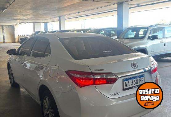 Autos - Toyota Corolla Seg 2016 Nafta 102000Km - En Venta