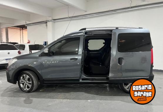 Utilitarios - Renault KANGOO II STEPWAY 1.5 DCI 2022 Nafta 19000Km - En Venta