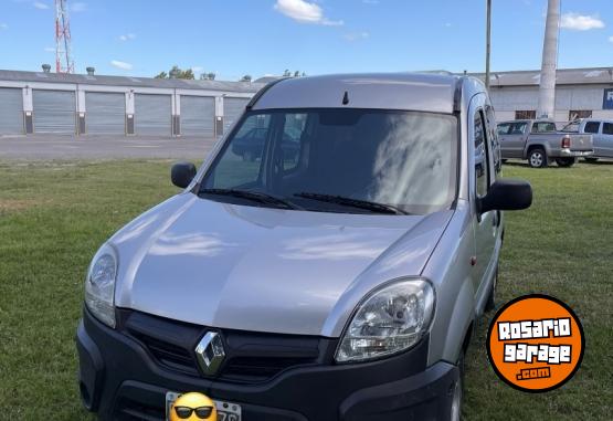 Utilitarios - Renault Kangoo 2015 Nafta 165000Km - En Venta