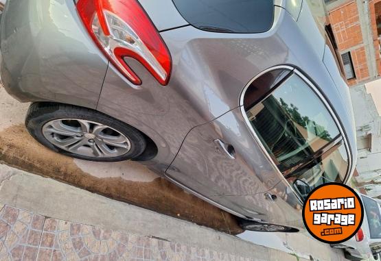 Autos - Peugeot 208 2016 Nafta 124300Km - En Venta