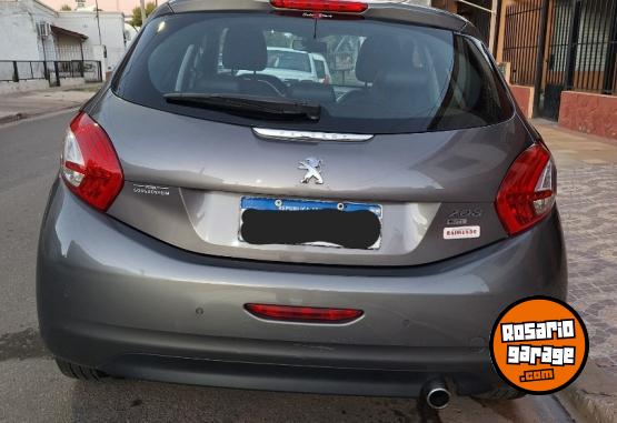 Autos - Peugeot 208 2016 Nafta 124300Km - En Venta