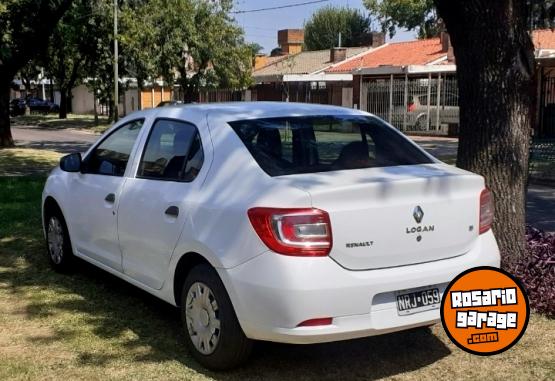 Autos - Renault Logan authentique 2014 GNC 170000Km - En Venta