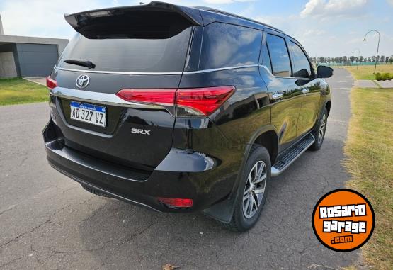 Camionetas - Toyota Sw4 SRX 7 asientos At 2018 Diesel 128000Km - En Venta