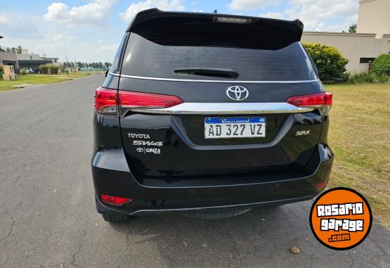 Camionetas - Toyota Sw4 SRX 7 asientos At 2018 Diesel 128000Km - En Venta