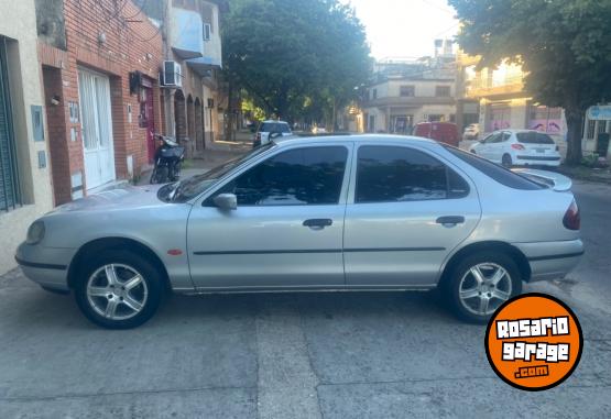 Autos - Ford Mondeo 1998 Nafta 155000Km - En Venta