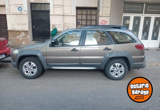 Autos - Fiat Adventure Locker 2011 GNC 200000Km - En Venta