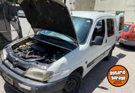 Camionetas - Peugeot Partner 1998 Diesel 250000Km - En Venta