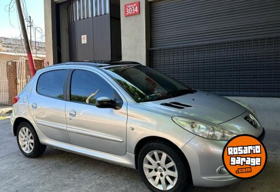 Autos - Peugeot 207 2010 Nafta 107000Km - En Venta