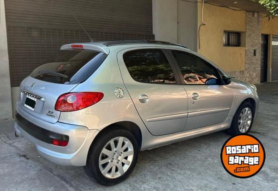 Autos - Peugeot 207 2010 Nafta 107000Km - En Venta