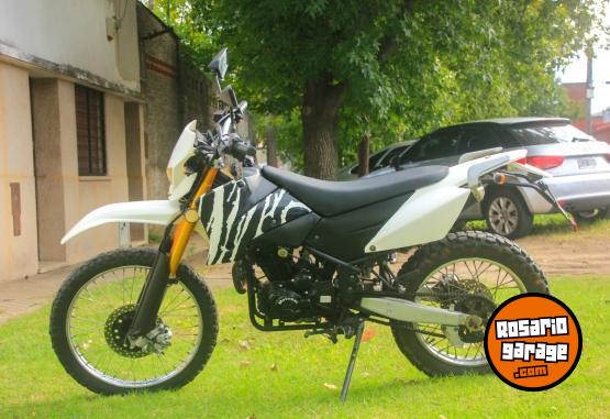 Motos - Motomel XMM 2013 Nafta 19000Km - En Venta