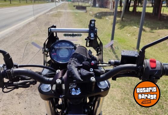 Motos - Royal Enfield Himalayan Scram 411 2023 Nafta 7400Km - En Venta