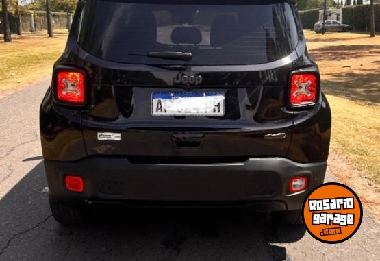 Camionetas - Jeep Renegade 2022 Nafta 17500Km - En Venta