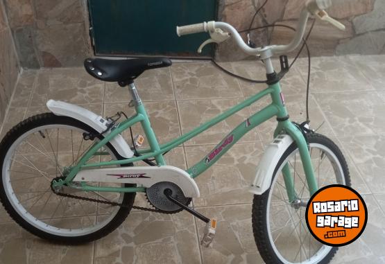 Deportes - Vendo bicicleta rodado 20 de nena - En Venta