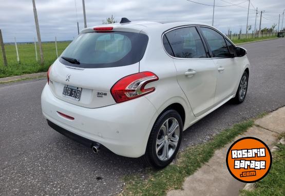 Autos - Peugeot 208 2014 Nafta 115000Km - En Venta