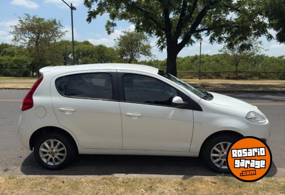 Autos - Fiat Palio Attractive 2016 Nafta 74000Km - En Venta