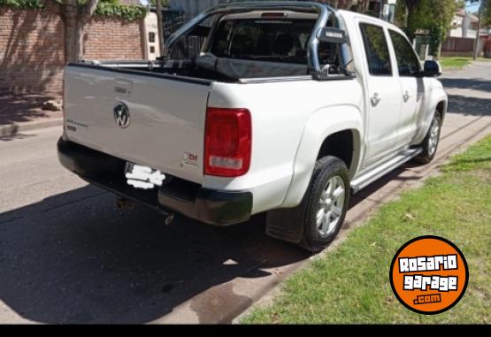 Camionetas - Volkswagen Amarok Trendline 4x4 2016 Nafta 130000Km - En Venta