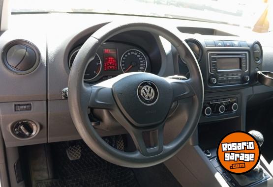 Camionetas - Volkswagen Amarok Trendline 4x4 2016 Nafta 130000Km - En Venta